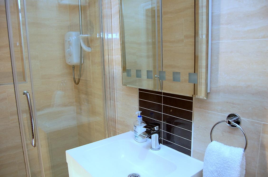 ハウンズロー Heathrow Travellers Hub Bed & Breakfast エクステリア 写真